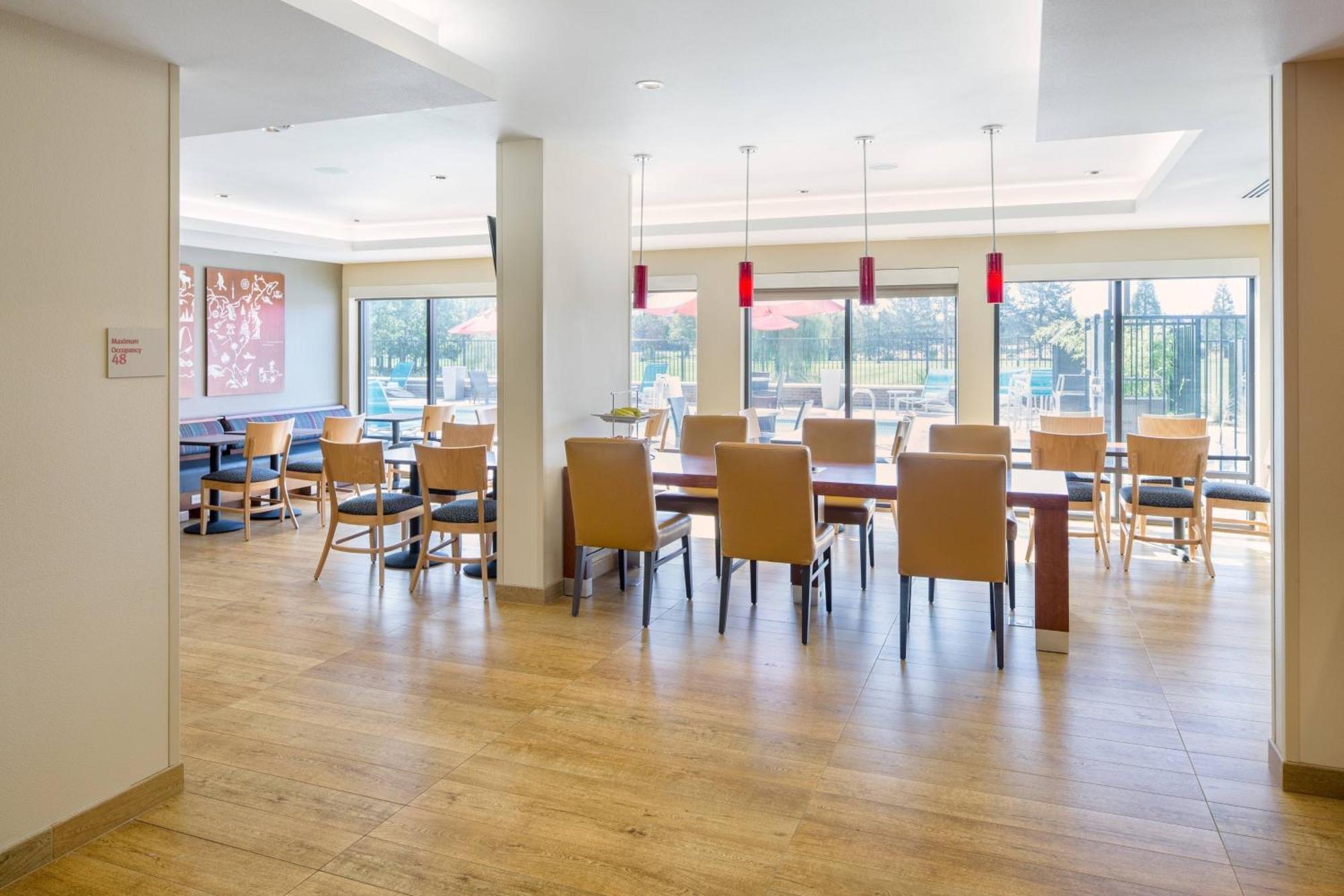 Towneplace By Marriott Suites Portland Vancouver Evergreen Ngoại thất bức ảnh