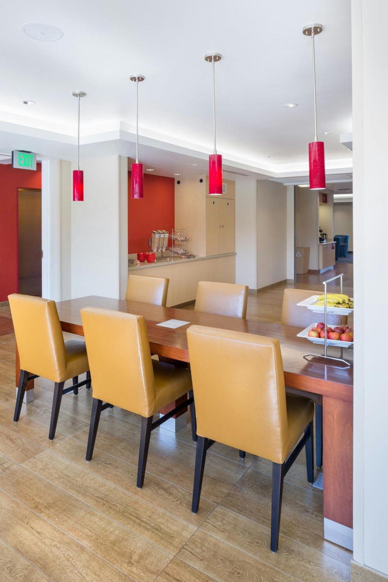 Towneplace By Marriott Suites Portland Vancouver Evergreen Ngoại thất bức ảnh
